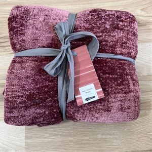 West Elm Luxe Chenille Throw - Maroon
